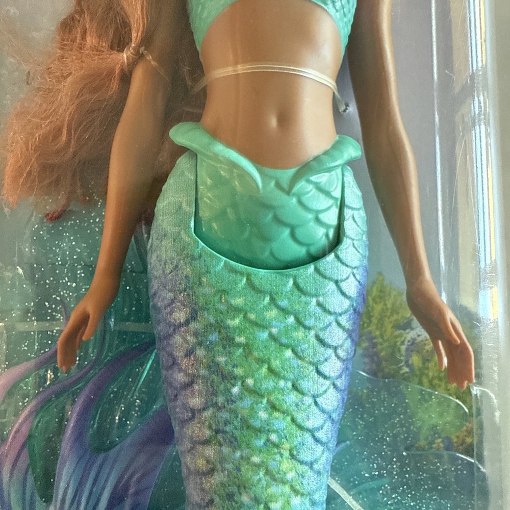 2022 Disney The Little Mermaid Ariel Mermaid Fashion Doll Live Action Movie - Picture 4 of 9